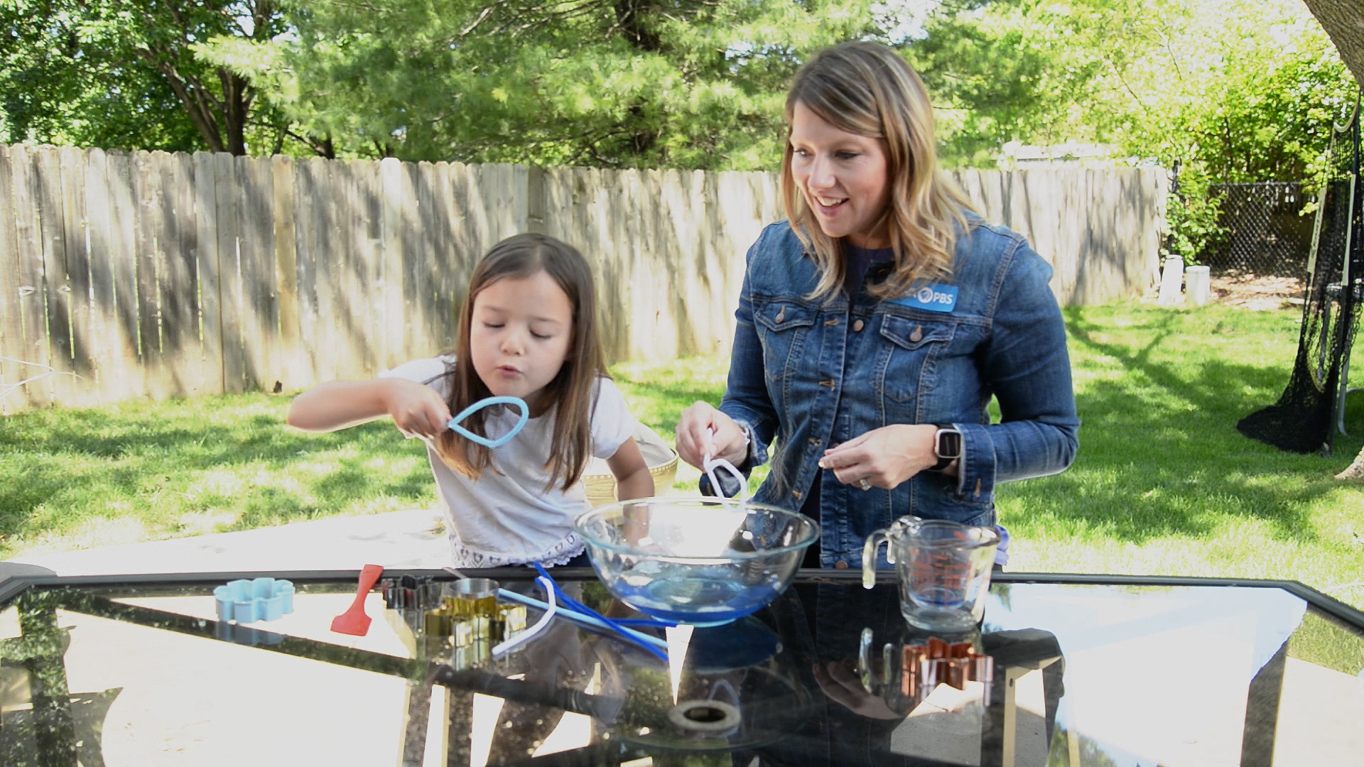Make Your Own Bubble Solution | Iowa PBS
