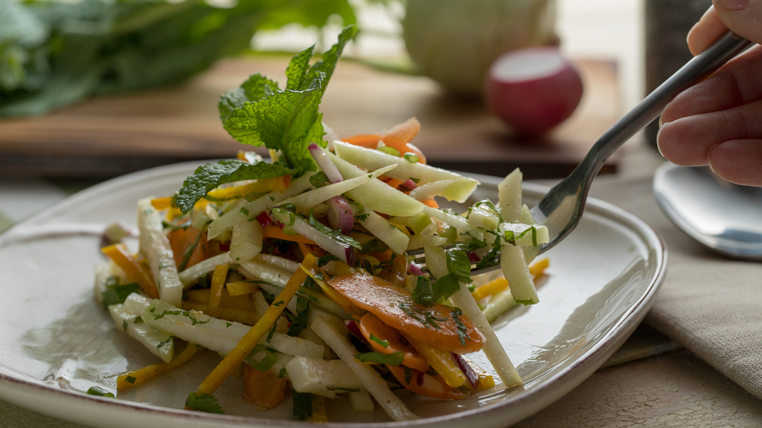 Kohlrabi Slaw