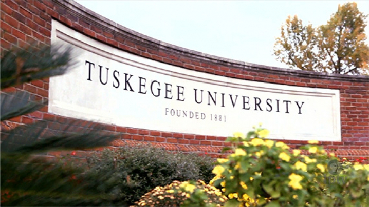 College gates of Tuskegee University