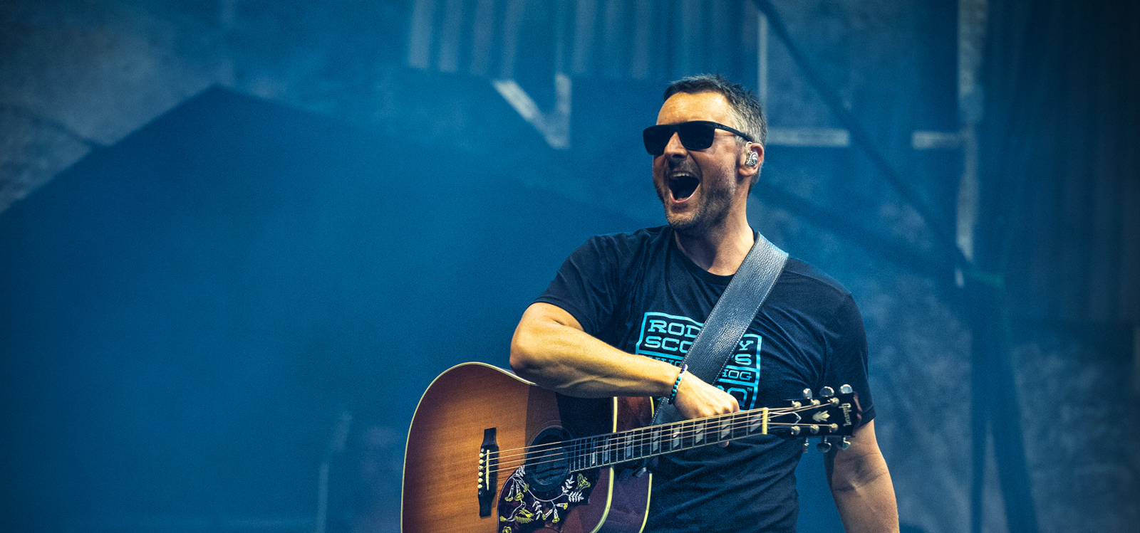 Eric Church with a guitar