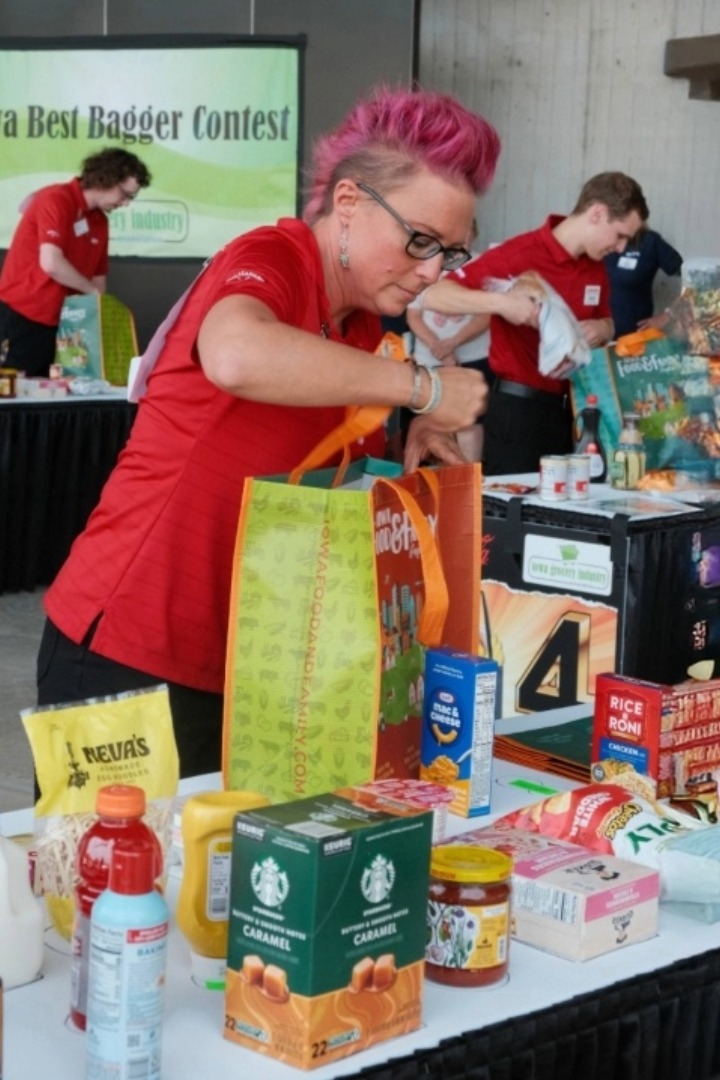 Bagging contestant at the fair