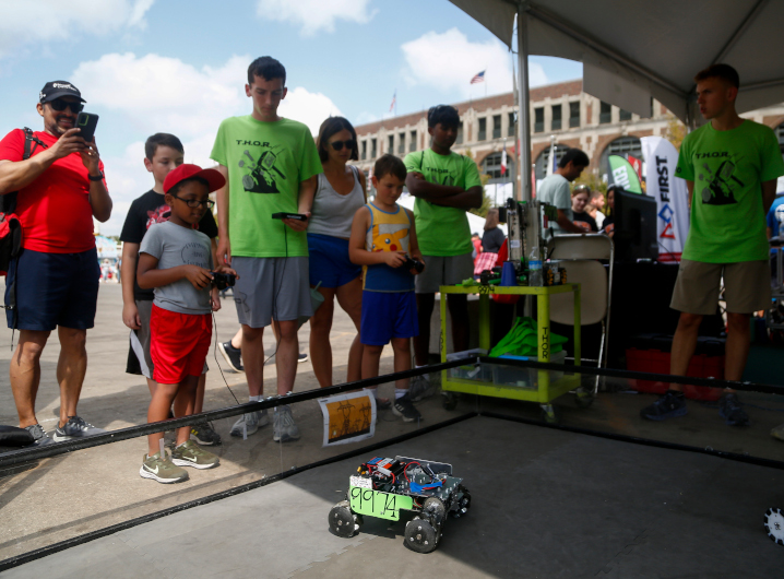 Kids participating in the STEM day at the Iowa State Fair