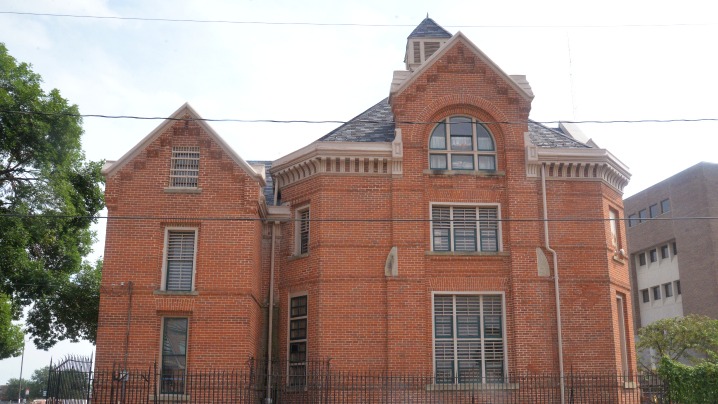 Squirrel Cage Jail