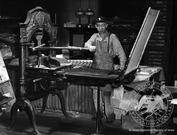 Newspaper Hand Press Newspaper Hand Press
