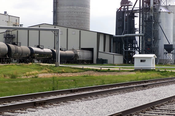 Loading Grain Onto Train, 2004