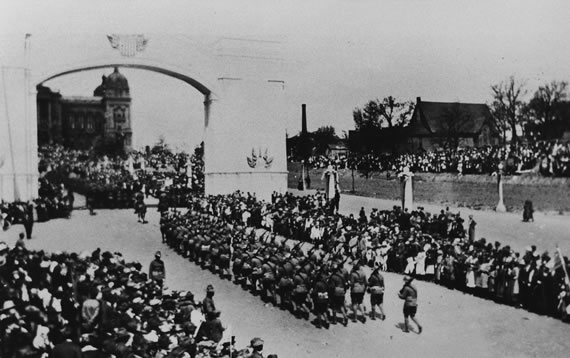 World War I Victory Parade at the State Capitol