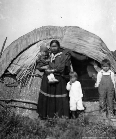 Mesquakie Woman and Children