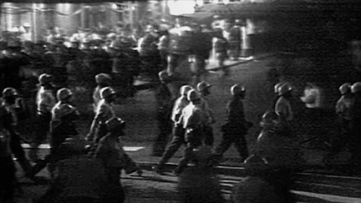 national troops outside the democratic national convention in 1968