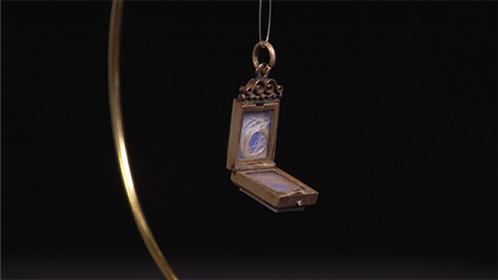 This gold locket, containing locks of hair from George Washington and Anthony Wayne.