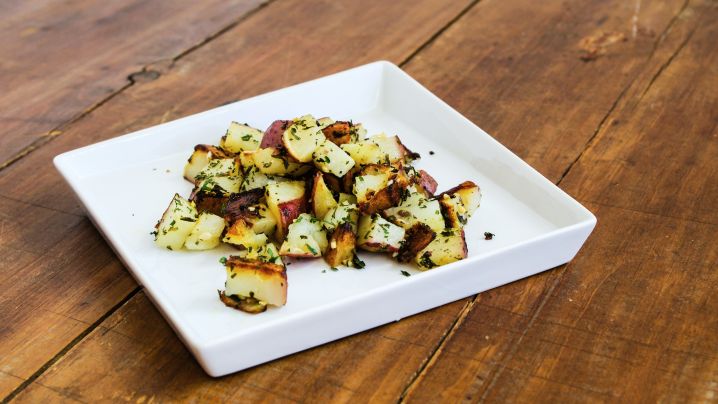 Roasted Garlic Potatoes