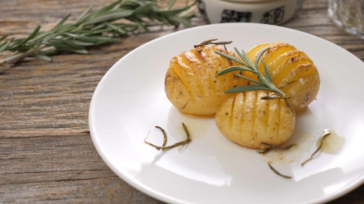 Roasted Potatoes with Lemon and Rosemary