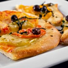 Heirloom Tomato Flatbread