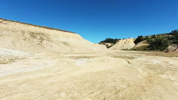 Sandy and gravely rock outcrop at Fossil and Prairie Park Preserve.