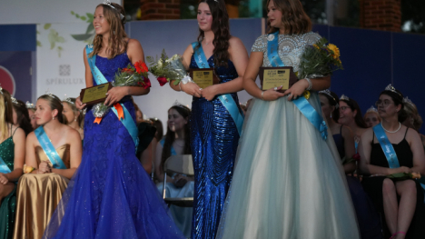 Queen participants receiving awards and flowers