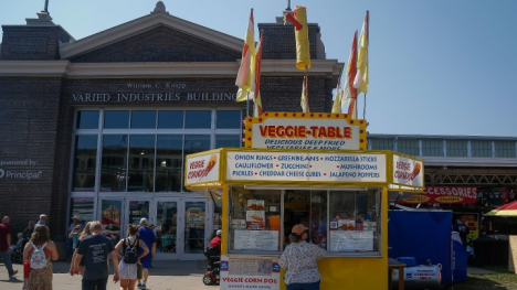 Veggie Table stand at the Iowa State Fair