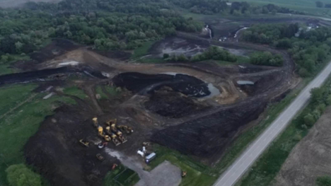 Image of Mariposa Lake being drained.