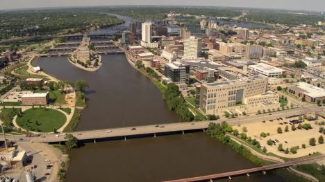 Iowa Land and Sky: Iowa Cities, Towns And Waterways