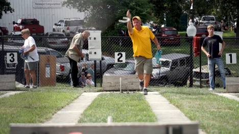 Horseshoe Pitching