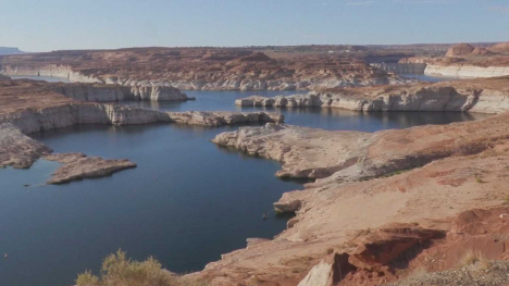 low lake level in Lake Powell