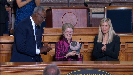 Dr. Cynthia Rosenzweig receives the World Food Prize.