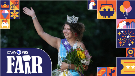 2023 Iowa State Fair queen smiling and waving while holding flowers
