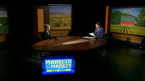 Kristi Van Ahn-Kjeseth and Paul Yeager at the Market to Market desk.